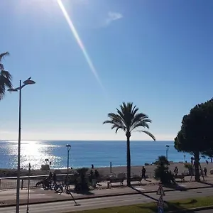 Front De Mer,plage, Piscine, Parking Apartment