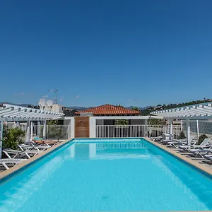 Vacanceole - Le Crystal Apart-hotel